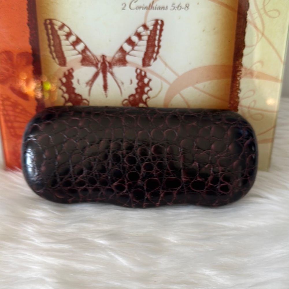 Brown Crocodile Pattern Eyeglass Case - image 4